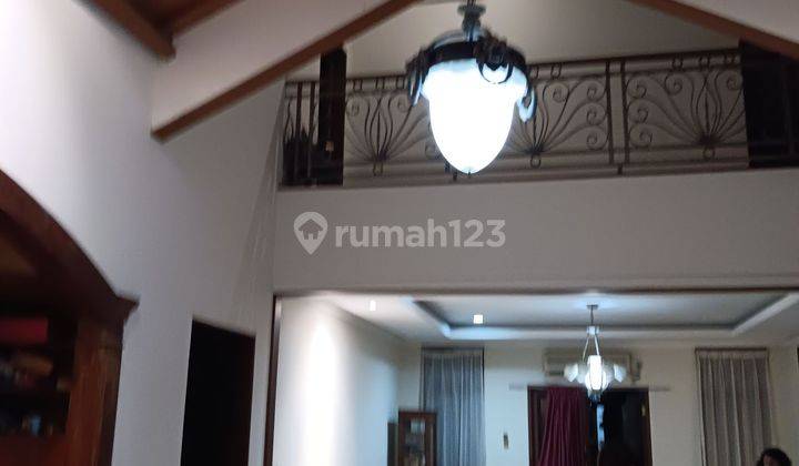 Rumah 2 lntai Gaya Resort villa di sektor 7 Bintaro Jaya 2