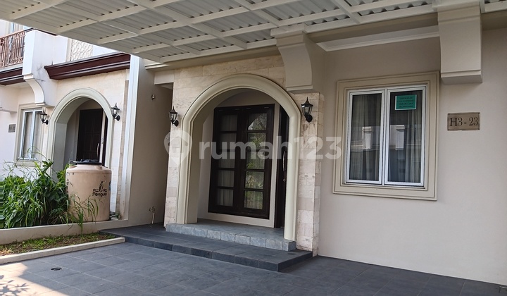 House 2 floors, beautiful, for rent at Eminent BSD. House 2 floors, beautiful, for rent at Eminent BSD.