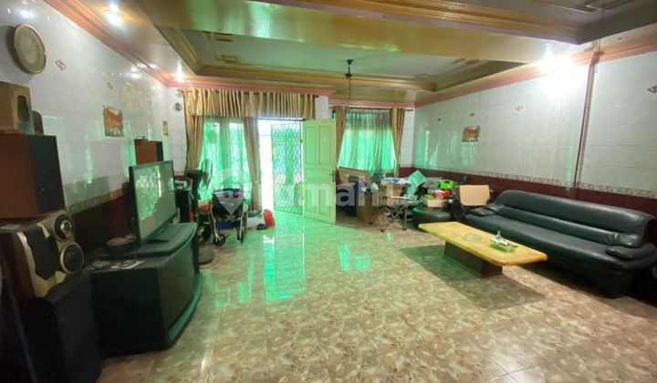 Rumah 2 Lantai Di Taman Palem Lestari Jkt Barat