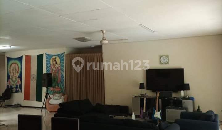 House in Kemang Next to Artist Luna Maya's House 2