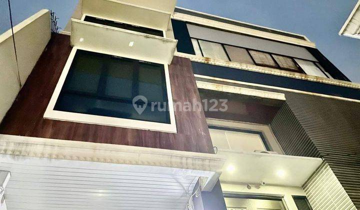 Rumah 3 Lantai di Komplek Bojong Indah Jkt Barat 1