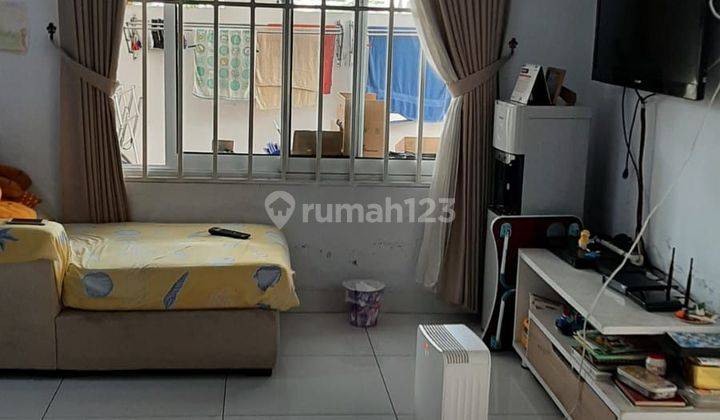 Rumah 3 Lantai Hook Hadap Taman Di Citra 2 Ext Jakarta Barat 2