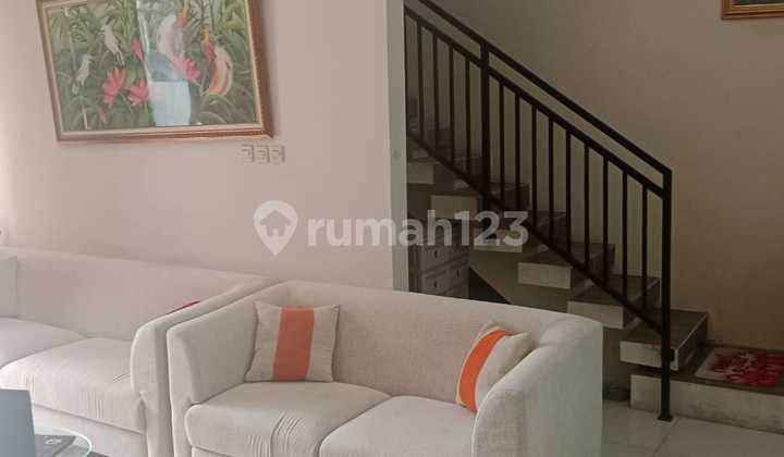 Rumah 2 Lantai Di Bintaro Tangerang Selatan 2