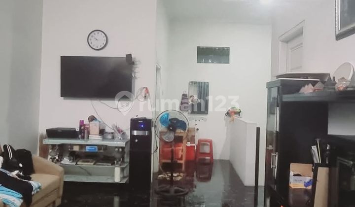 Rumah 3 Lantai Furnished Di Karang Tengah Ciledug Tangerang Kota 2