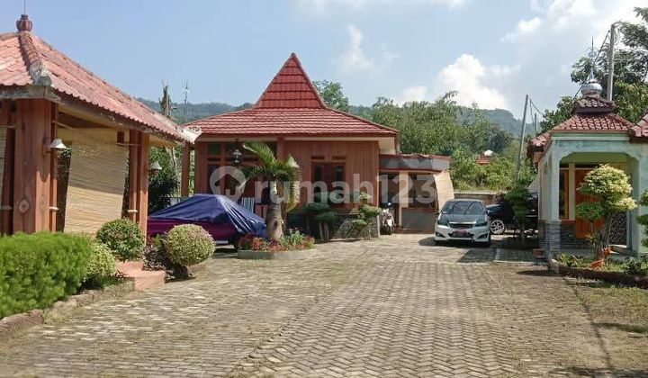 Villa di Jonggol Village Puncak 2 Bogor Timur
