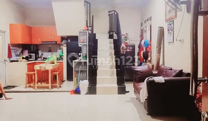 Rumah 3 Lantai Furnished Di Karang Tengah Ciledug Tangerang Kota Rumah 3 Lantai Furnished Di Karang Tengah Ciledug Tangerang Kota