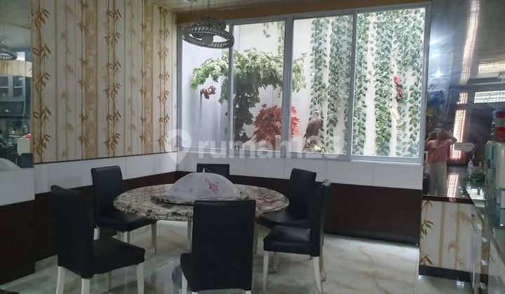 Rumah 4 Lantai Strategis di Taman Surya Jkt Barat 2