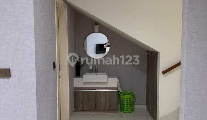 Rumah Full Furnished Sutera Leora Hadap Utara Kondisi Rapi Bersih 2