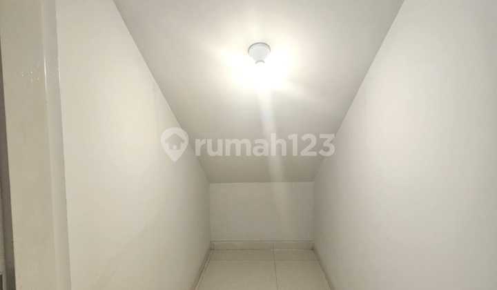 Rumah Cluster Leora Alam Sutera Semi Furnished Rapi (Ac, Kitchen Set) 2