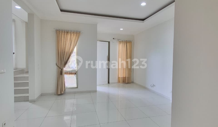 Semi-Furnished Good and Attractive House in Alam Sutera Cluster Leora Semi-Furnished Good and Attractive House in Alam Sutera Cluster Leora