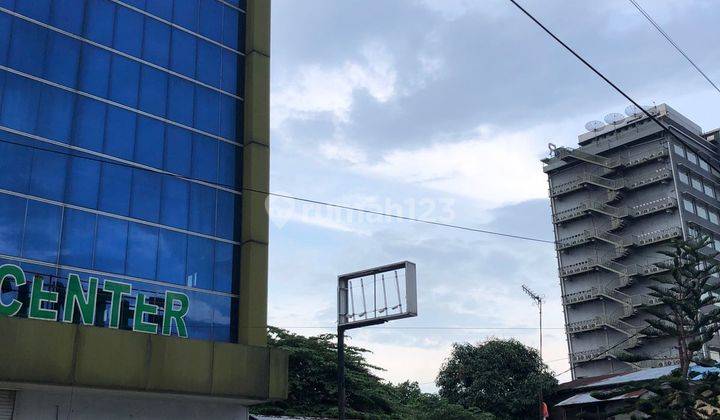 Rumah dan bangunan di Jl. Sei Mencirim 49B Medan Kel. Babura, Kec. Medan Baru, Sumatera Utara dan

 Jalan Sei Tuan no. 2 Medan Kel. Babura, Kec. Medan Baru, Sumatera Utara SHM