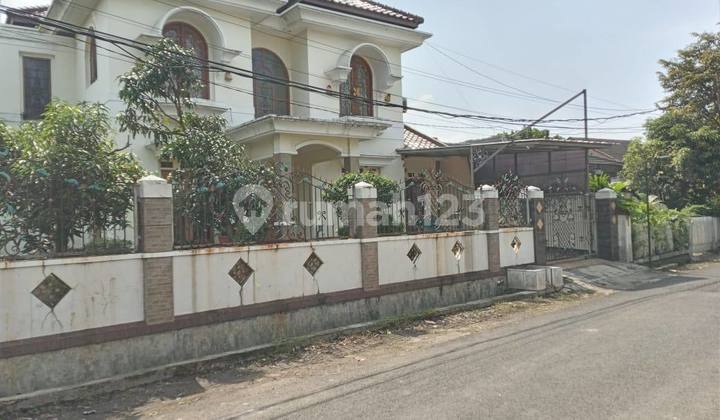 Rumah Mewah Semi Furnish Siap Huni Lokasi Strategis Turangga Tengah Kota Bandung