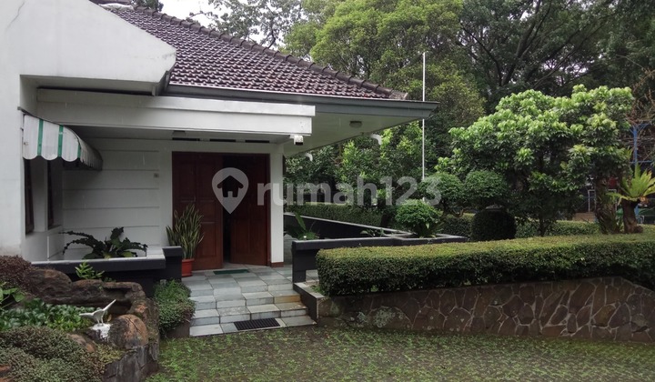 Dijual Rumah Strategis Tengah Kota Bandung Haritage SHM Dijual Rumah Strategis Tengah Kota Bandung Haritage SHM
