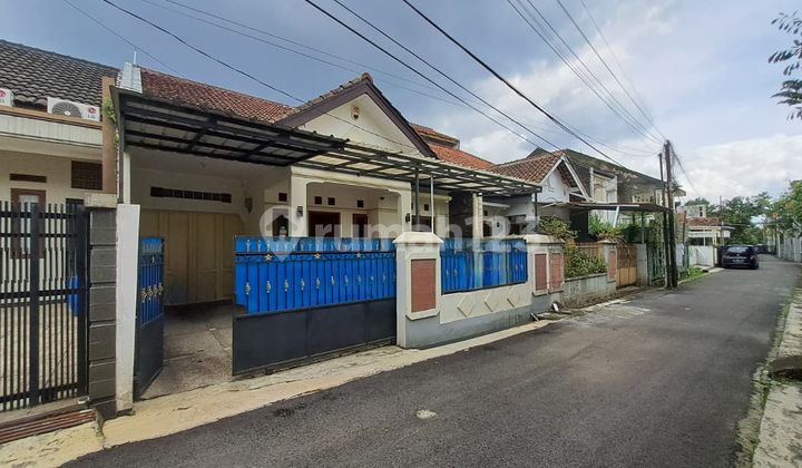 Jarang Ada!!! Rumah Murah Tengah Kota Bandung Harga Dibawah Pasar di Buah Batu SHM Jarang Ada!!! Rumah Murah Tengah Kota Bandung Harga Dibawah Pasar di Buah Batu SHM