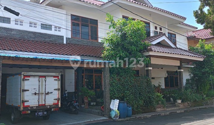 Dijual Rumah Mewah Luas Di Acamanik Dalam Komplek Strategis SHM