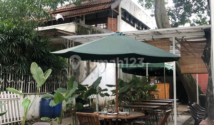 Rumah Mainroad Komersil Strategis Di Jl Riau Bandung Kota SHM 2