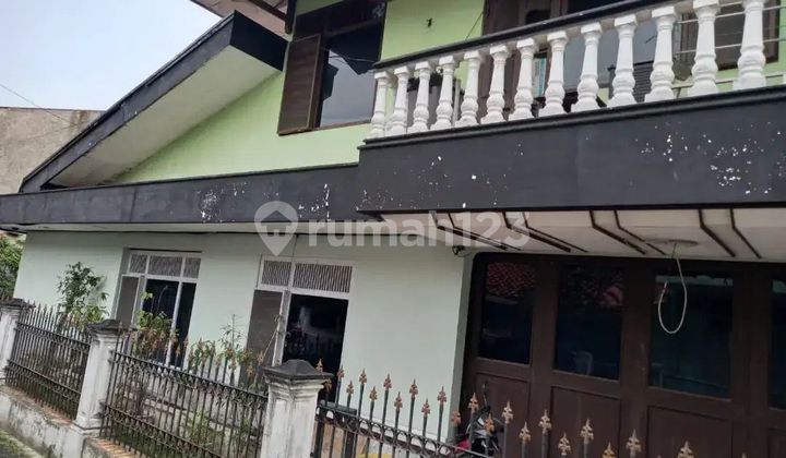 Two-Story House in Cigadung, Bandung City 2