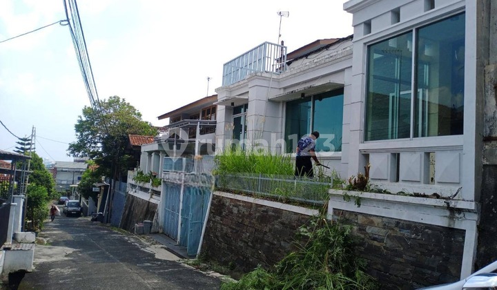Dijual Rumah Mewah Strategis Dalam Komplek Padasuka Bandung Kota Dijual Rumah Mewah Strategis Dalam Komplek Padasuka Bandung Kota