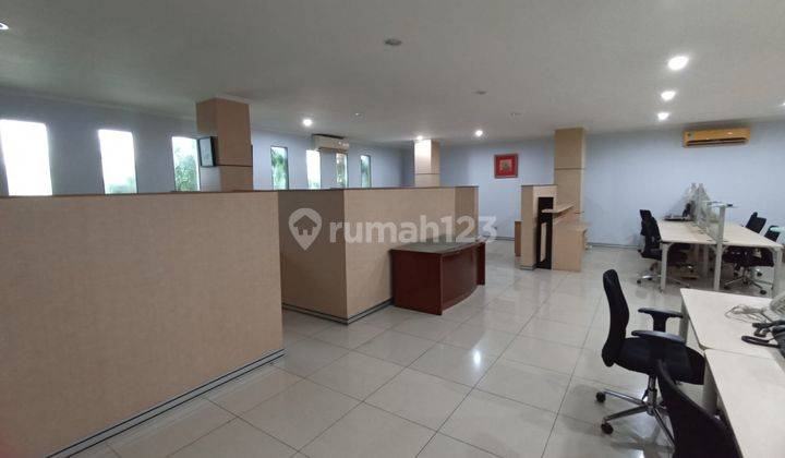 Kantor Mewah Kawasan Bisnis di Bendungan Hilir Jakarta 12
