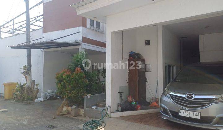 Rumah Luas Dan Nyaman Jual Cepat Dalam Cluster Bintaro 2