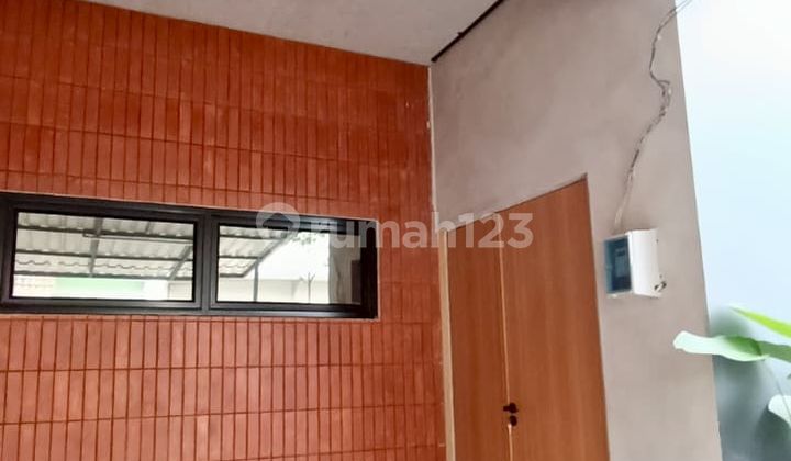 Sell Cheap Ready-to-Occupy House in Nusa Loka BSD Near BSD Toll Road 2