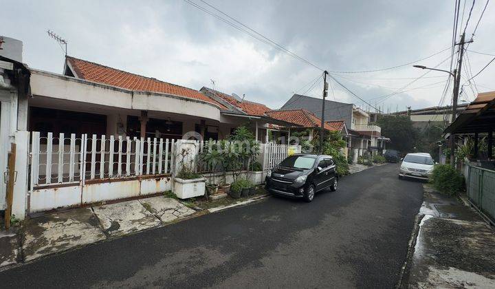 Rumah Perlu Renovasi Dalam Komplek di Veteran Bintaro 1