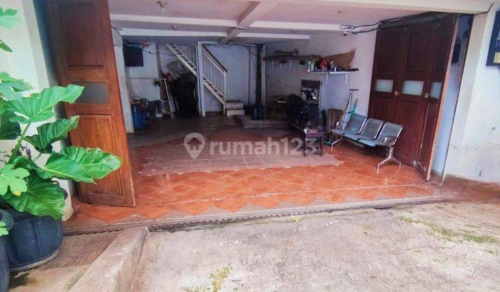 Rumah 3 Lantai jual cepat di gandaria jakarta selatan 2