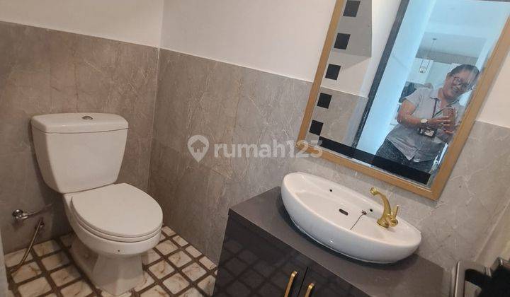 Rumah Minimalis Lingkungan Asri Dalam Cluster di Sektor 9 Bintaro 2