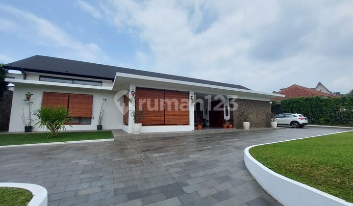 Rumah Cantik Full Furnished dengan Halaman Luas di Bogor