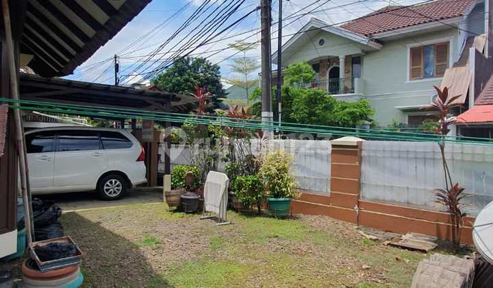 Jual Murah Rumah Tua Hadap Selatan Dekat Stasiun dan Tol Bintaro 1
