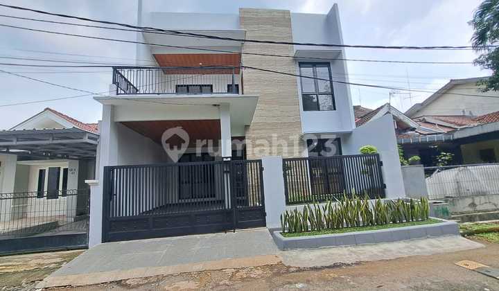 Rumah Siap Huni Hadap Selatan Dekat Tol di Graha Raya Bintaro