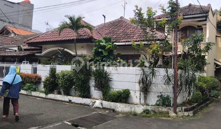 Jual Cepat Rumah Posisi Hook di Mampang Prapatan Jaksel