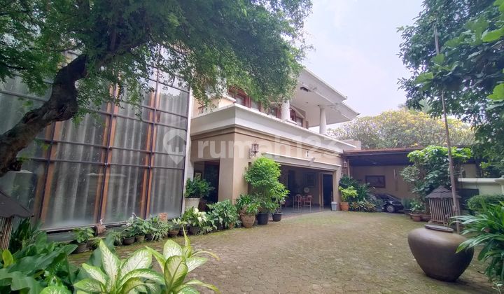 Rumah Posisi Strategis Dekat Senayan City Di Simprug Golf Jaksel