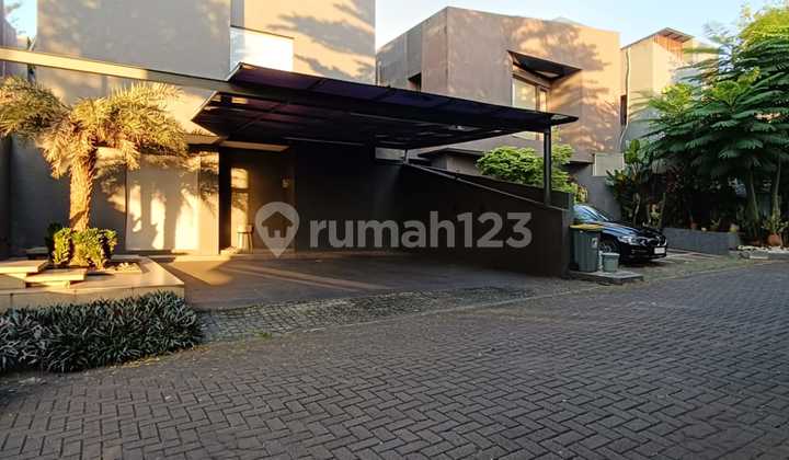 Rumah Hadap Barat Dalam Cluster Dekat Tol Di Veteran Jaksel Rumah Hadap Barat Dalam Cluster Dekat Tol Di Veteran Jaksel