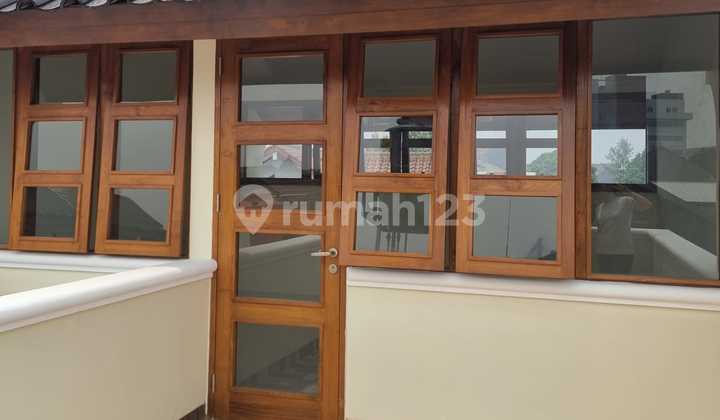 Newly Renovated House Near Station Near Bintaro Sector 9 2