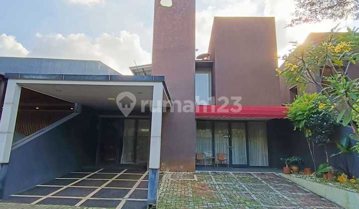 Rumah Hadap Timur Dalam Cluster Dekat Tol Di Veteran Jaksel