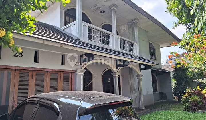 Rumah Asri 2 Lantai SHM di Pertukangan Selatan 1