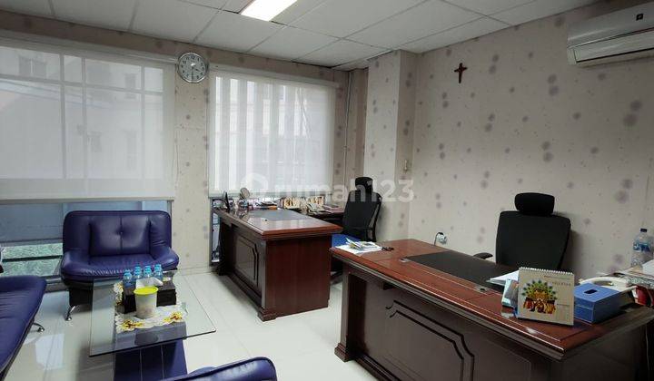 Full Furnished, 4 Lantai, Luas Tanah 59 m2, Ruko di Cempaka Mas, Jakarta Pusat 2