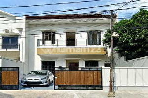 Rumah Baru Dibangun Bebas Banjir di Bintaro Jaksel