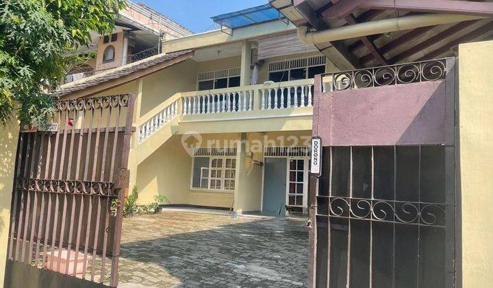 Rumah 2 Lantai Banyak Kamar Cocok Untuk Kost-kostan di Cipete 2