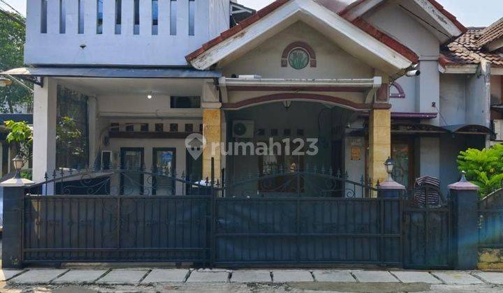 RUMAH POSISI HOOK DALAM CLUSTER DI AREA BINTARO DEKAT PINTU TOL 1