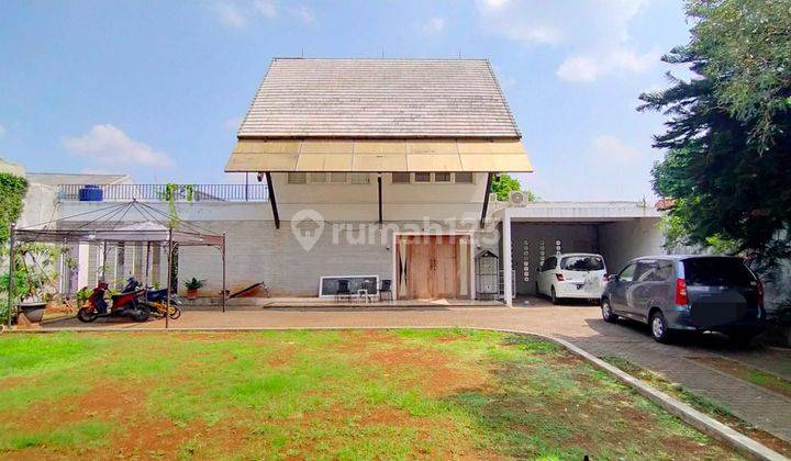 RUMAH DENGAN TANAH SANGAT LUAS COCOK UNTUK USAHA DI CIRENDEU