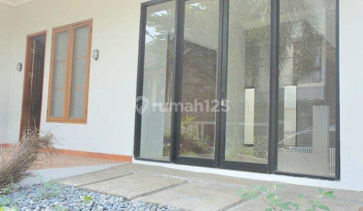 Rumah 2 Lantai Siap Huni Lokasi Strategis Di Pejaten 2