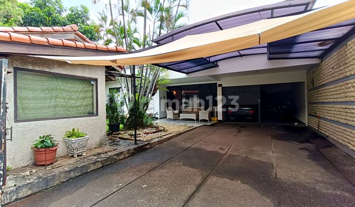 Rumah di Kemang dengan Harga Kompetitif dan Strategis Rumah di Kemang dengan Harga Kompetitif dan Strategis