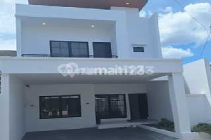 Rumah Baru Furnished Dengan Taman Dan Balkon Di Graha Bintaro Rumah Baru Furnished Dengan Taman Dan Balkon Di Graha Bintaro