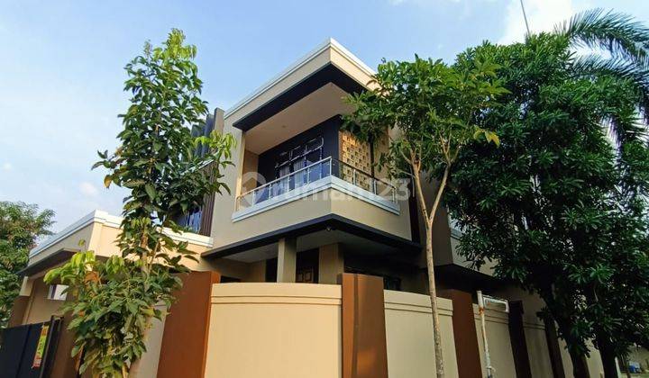 Rumah Baru 3 Lantai Fully Furnished Dengan Rooftop Di Bsd 2