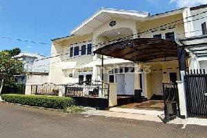 Rumah Lama Terawat Dalam Cluster Bintaro Jaya Sektor 9