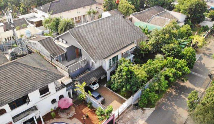 Rumah Luas Dengan Kolam Renang Dan Rooftop Di Lebak Bulus 2