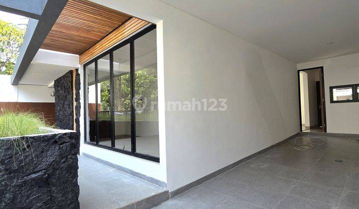 Rumah Bagus Dengan Kolam Renang Dalam Cluster Di Sektor 9 Bintaro 1