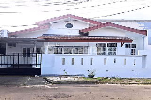 Well-Maintained Old House In Bintaro Sector 9 Ready to Occupy 1 Floor